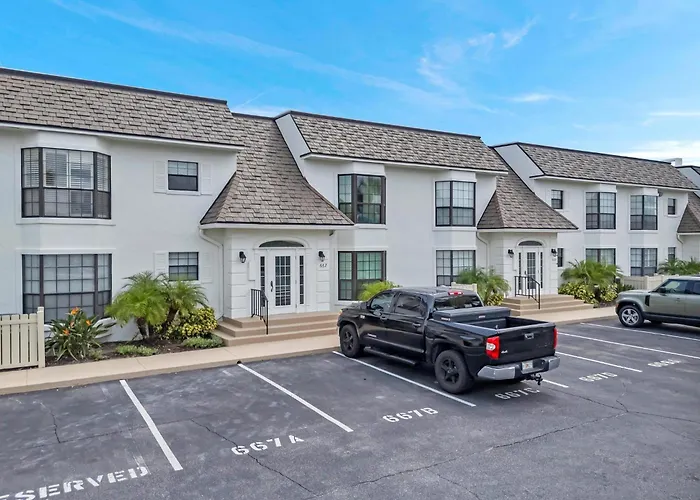 Wellness Retreat - Oceanfront Condo W Beach Access